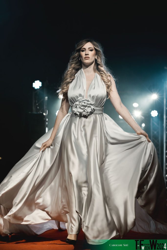 Jenia Gala - Toulouse Fashion Week 2024 - Carolyne She - Night Light - Grande Halle de l